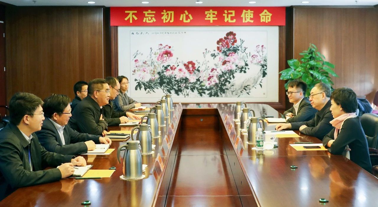 姜仁锋会见中国国新党委委员、总会计师刘学诗 