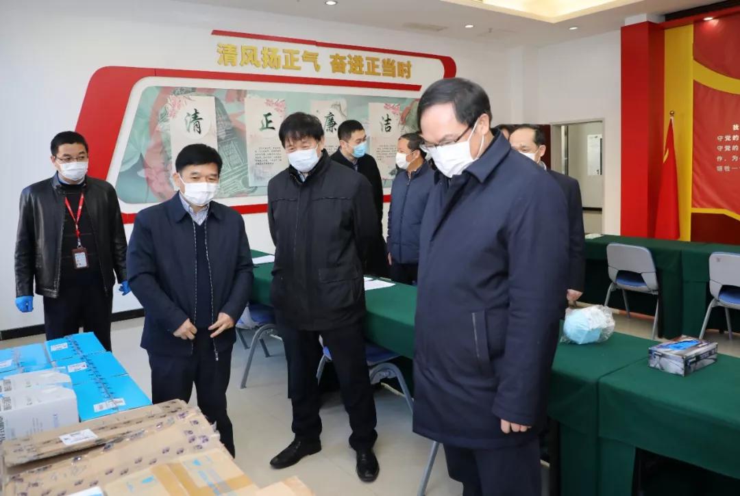 杨金成到七院、七一四所检查指导疫情防控和复工复产工作
